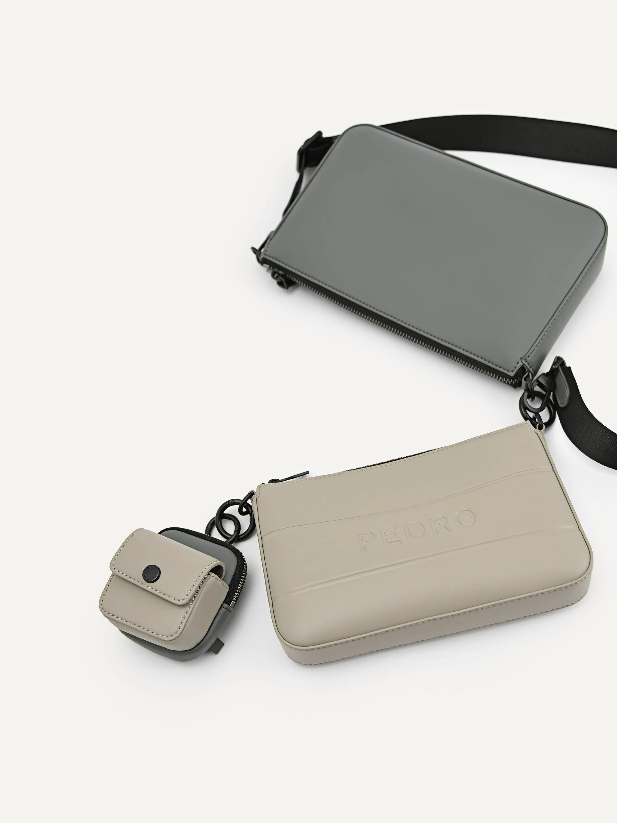Frank Sling Bag - Image 6
