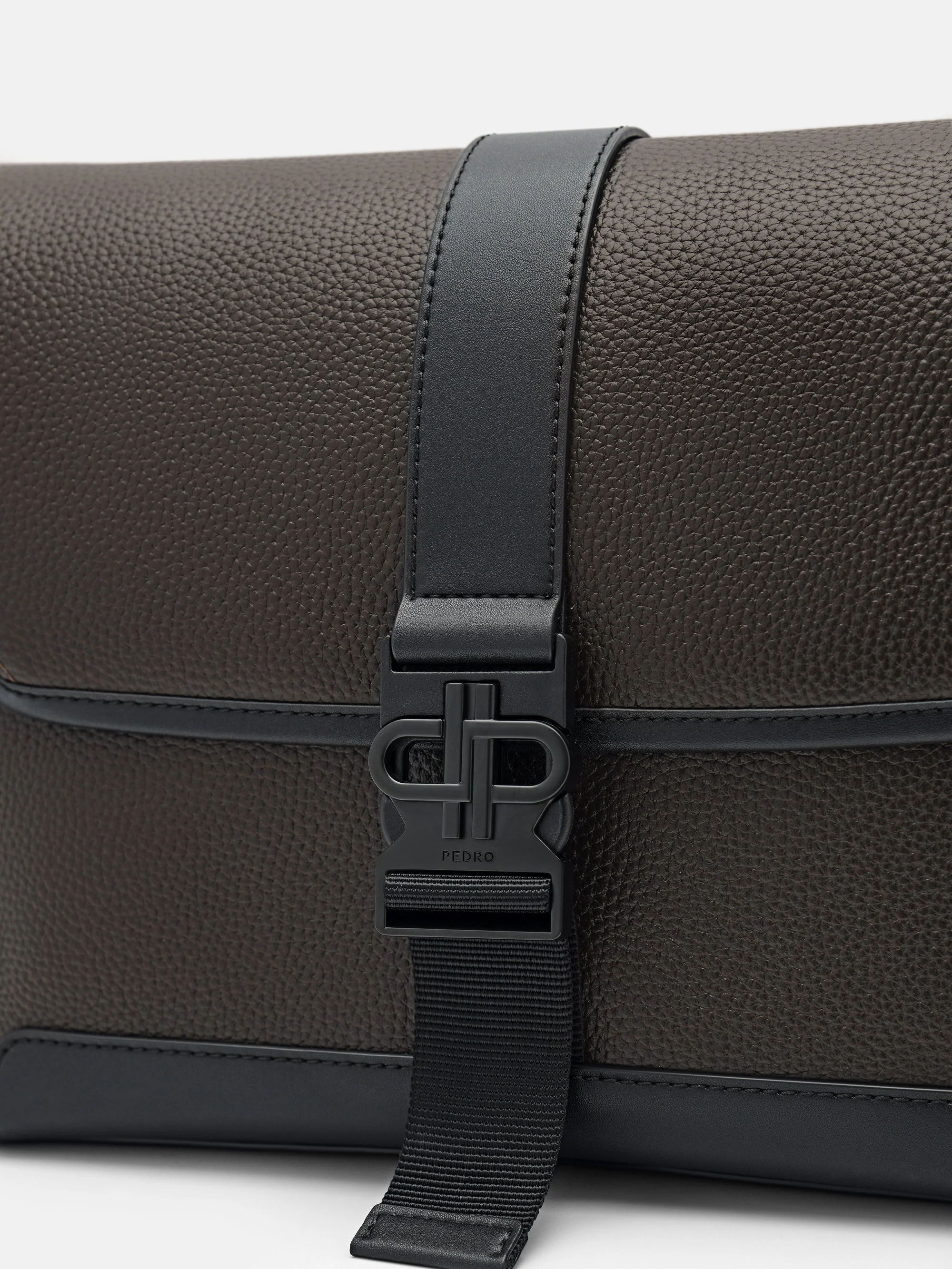 PEDRO Icon Leather Messenger Bag - Image 11