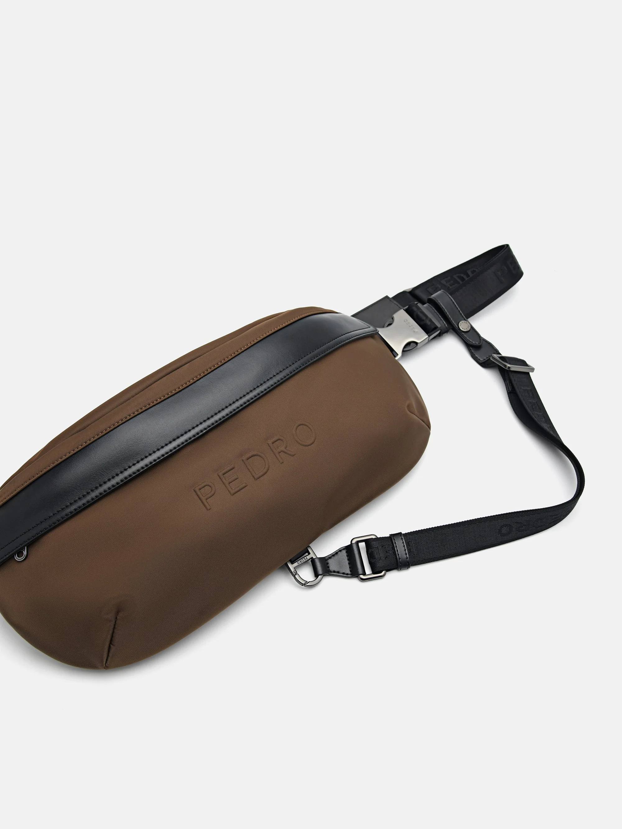 Chuck Sling Pouch - Image 3