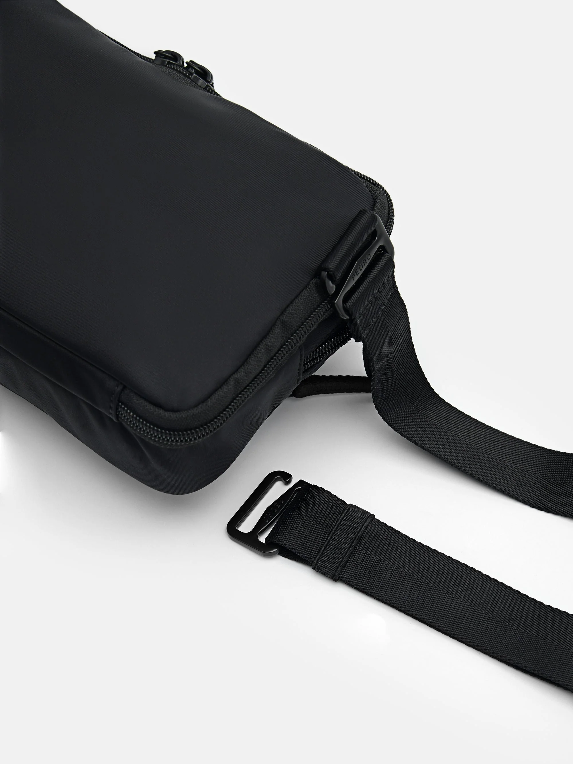 Morris Sling Pouch - Image 11