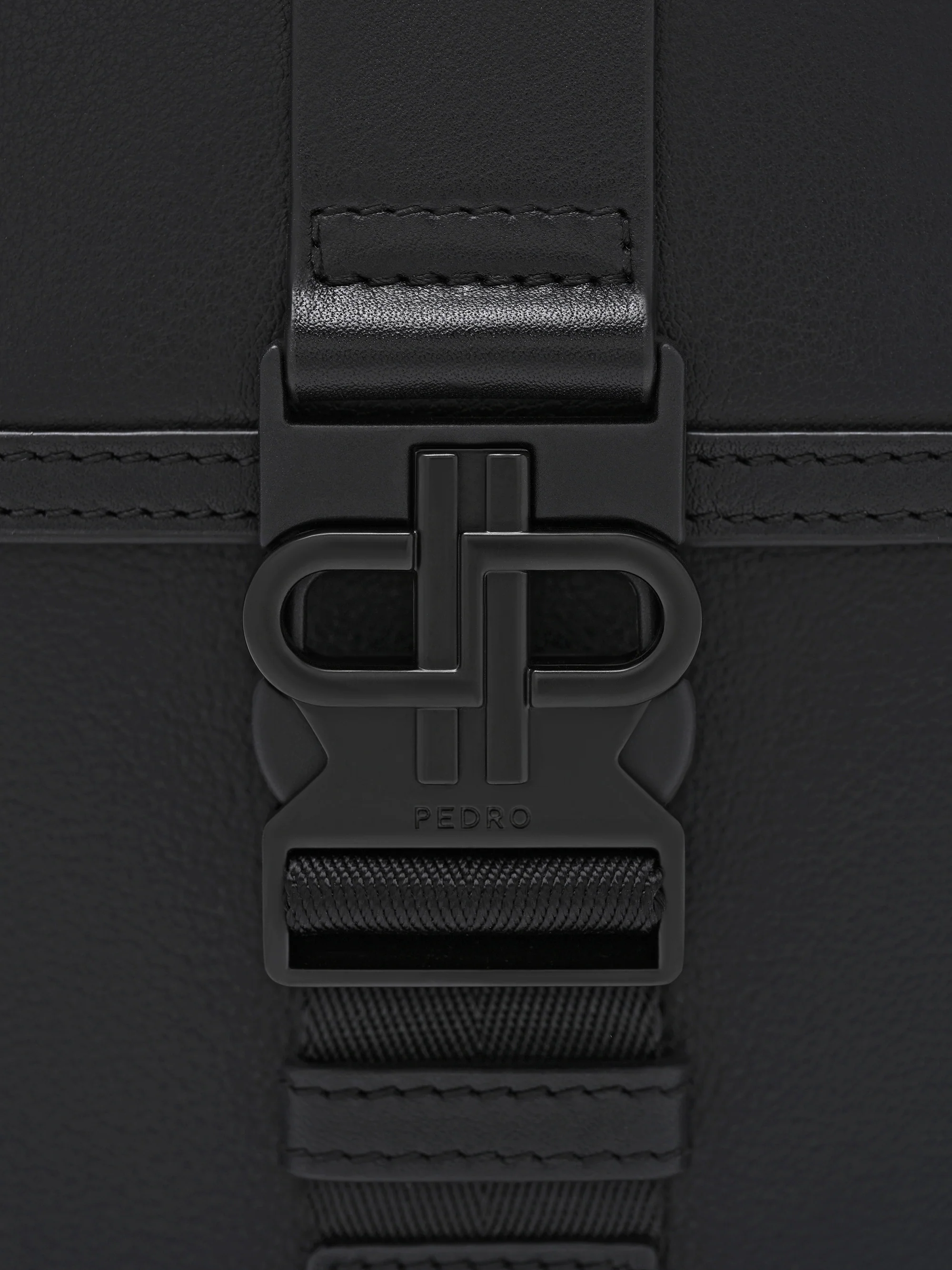 Tex Leather Crossbody Bag - Image 16