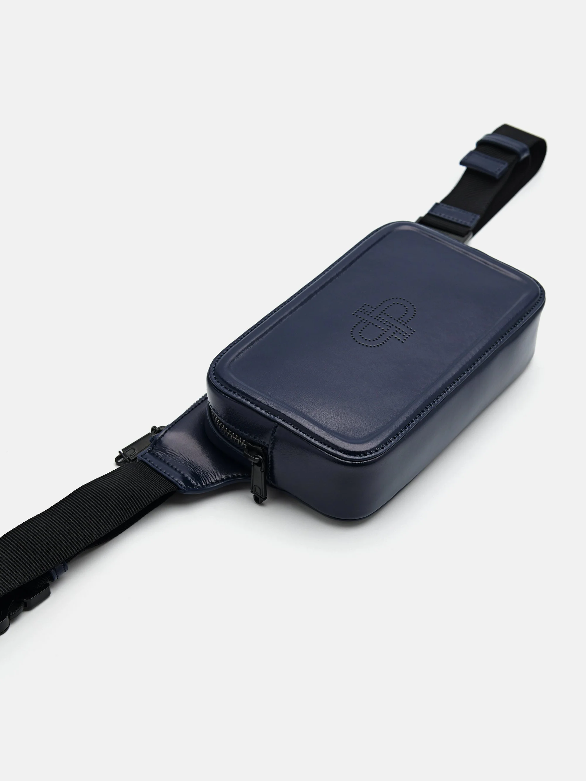 PEDRO Icon Leather Sling Pouch - Image 10
