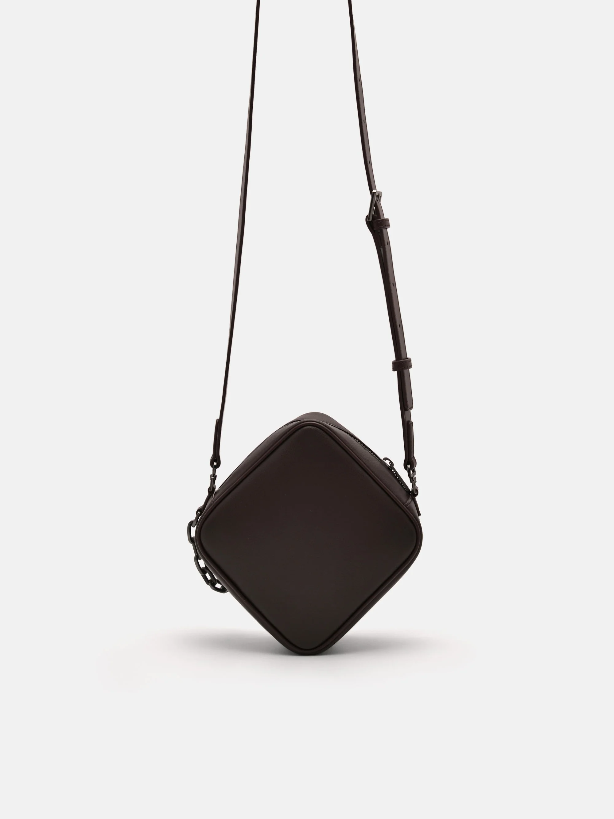 Carlsen Sling Bag - Image 8