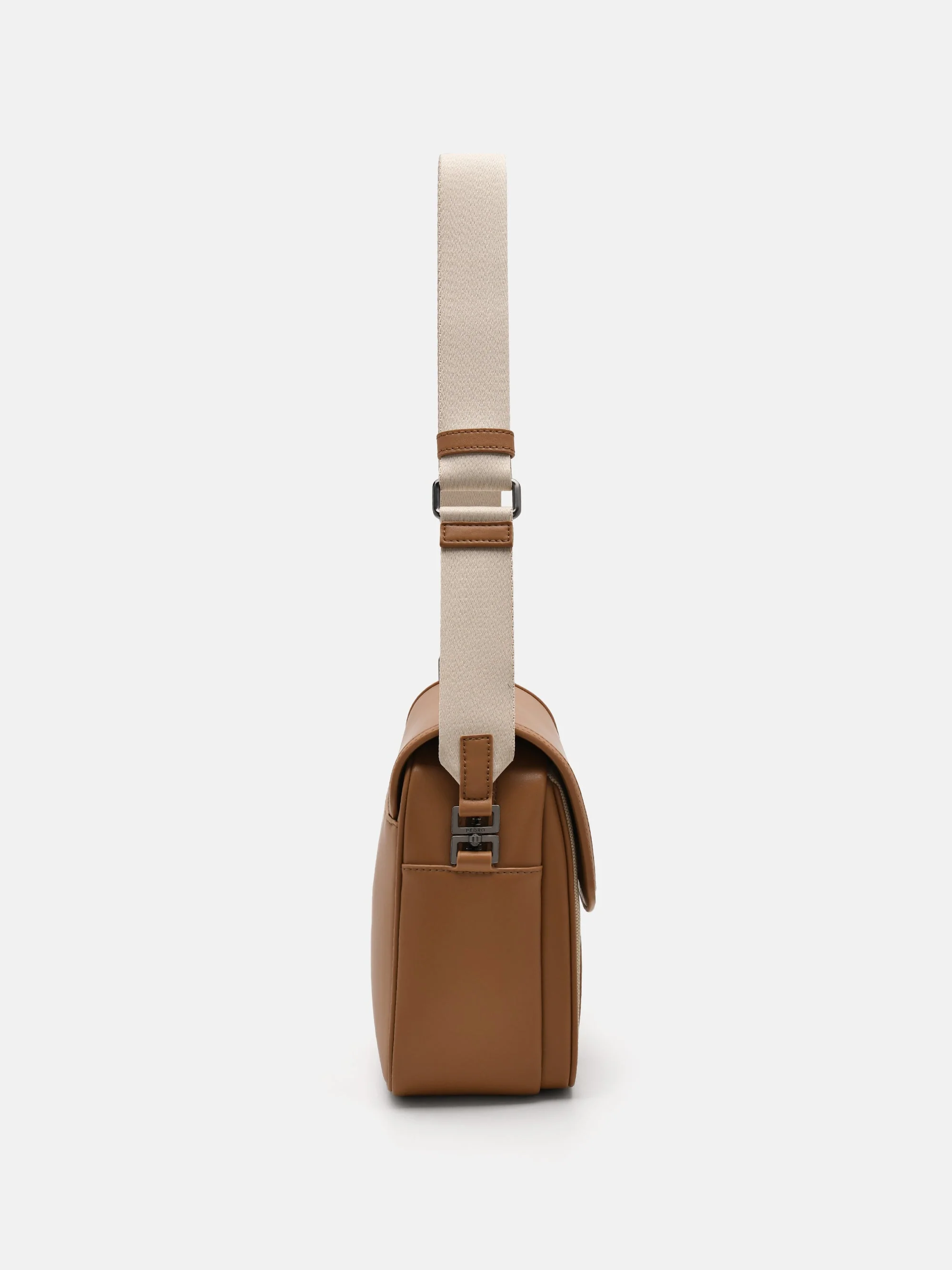 Duncan Messenger Bag - Image 10