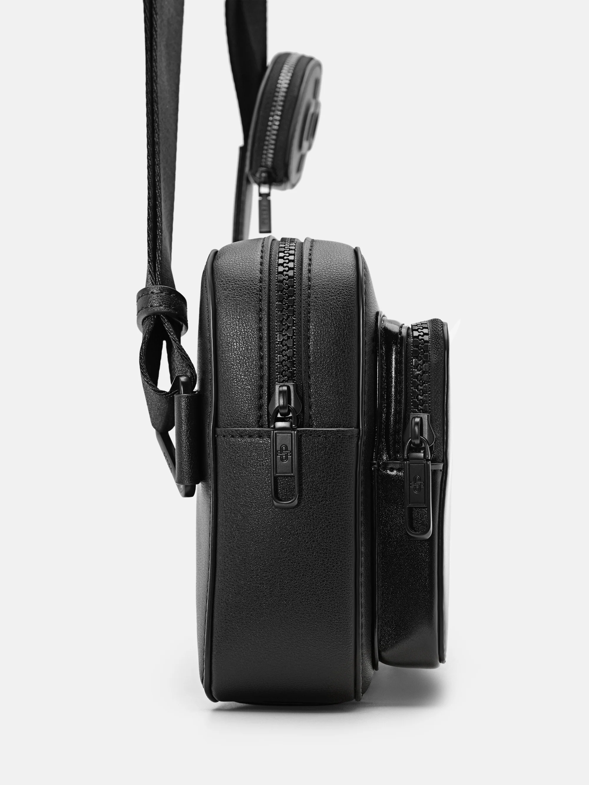 Flynn Crossbody Bag - Image 2