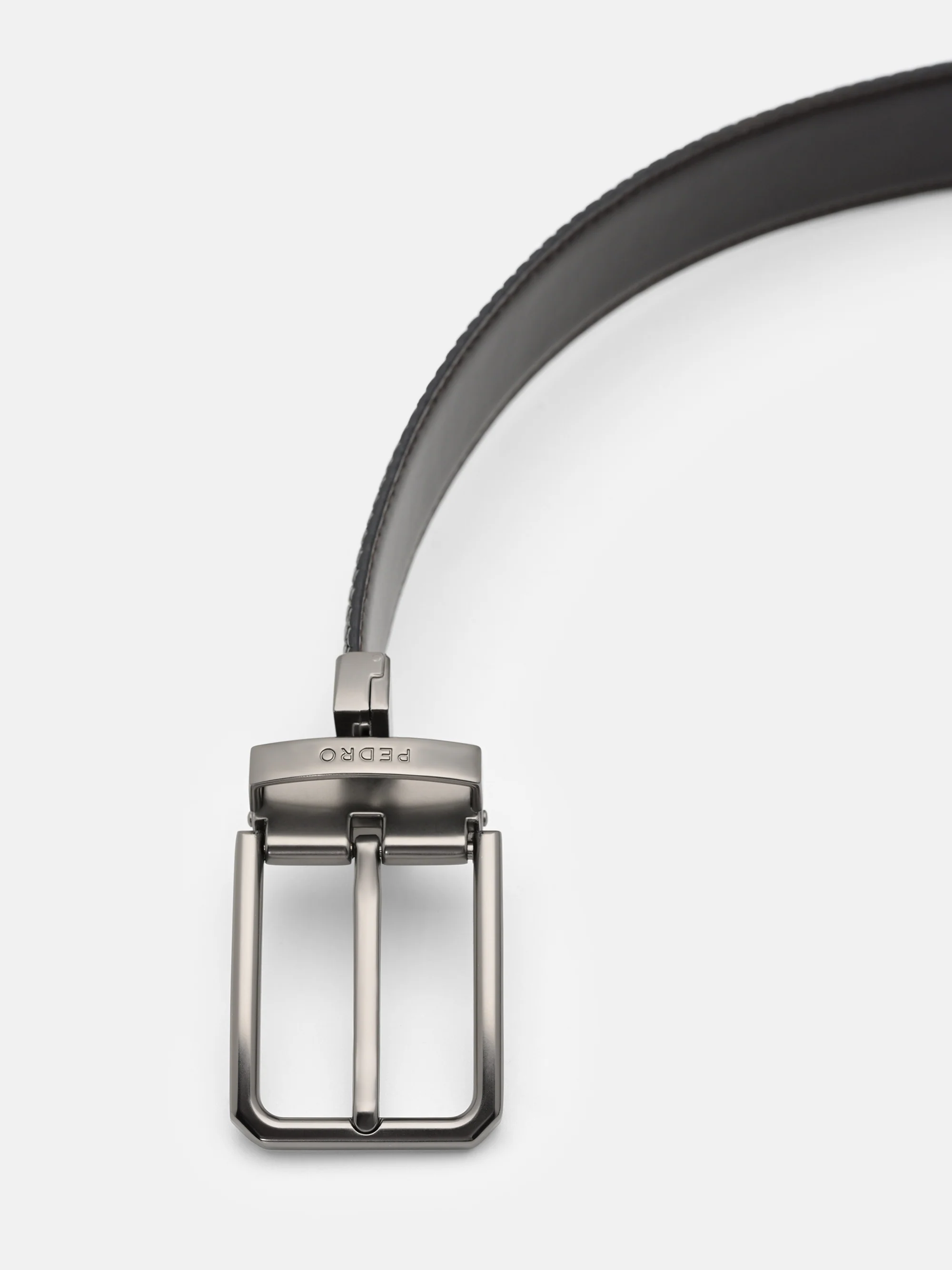 Leather Reversible Pin Belt - Image 3