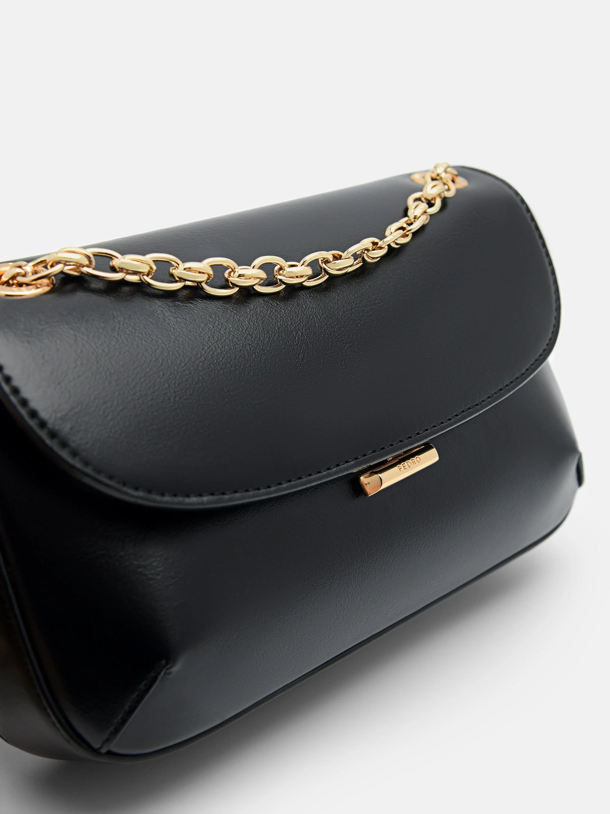 Mini Chainlink Shoulder Bag - Image 4