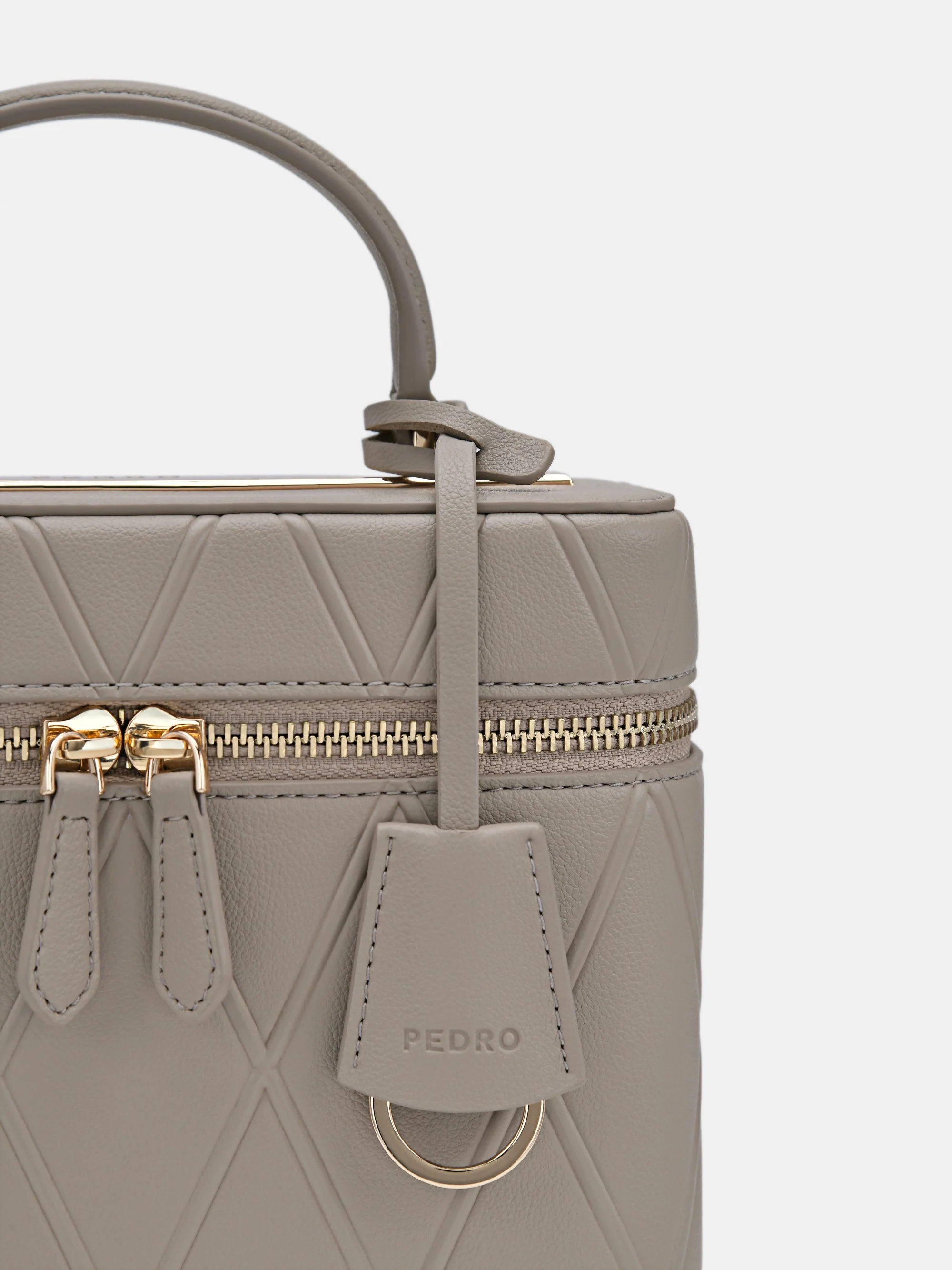 Ari Boxy Shoulder Bag - Image 11